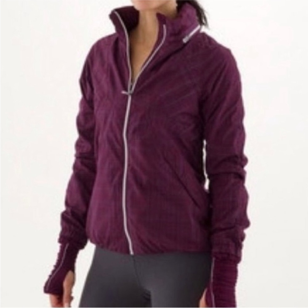 Lululemon Run Hustle Reflective Zip Up Jacket Plum Size 4